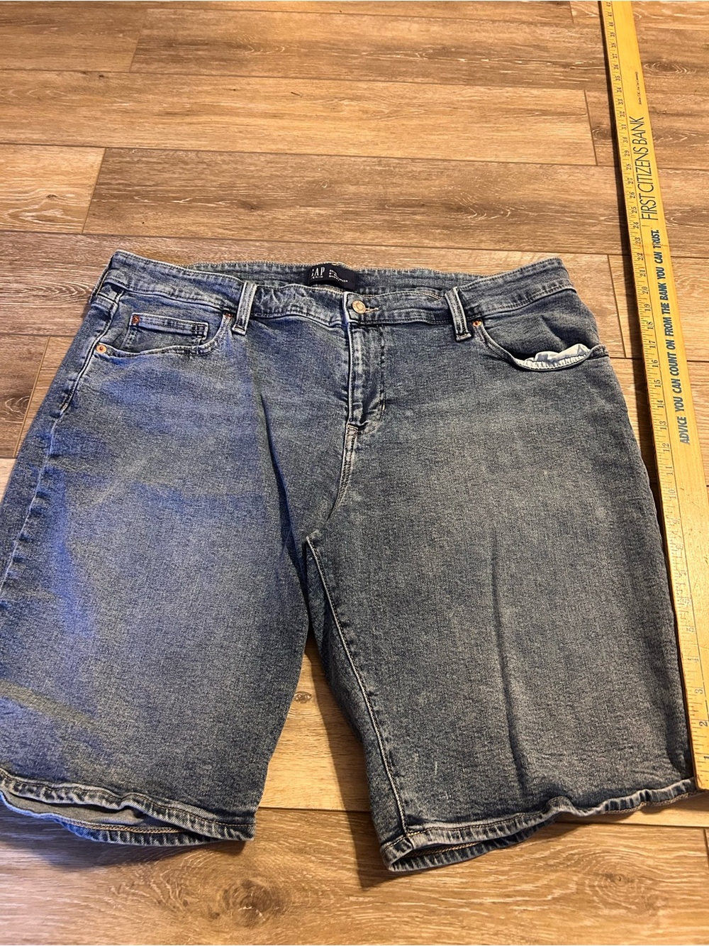 GAP Women's Denim Jean Shorts - Faded Blue